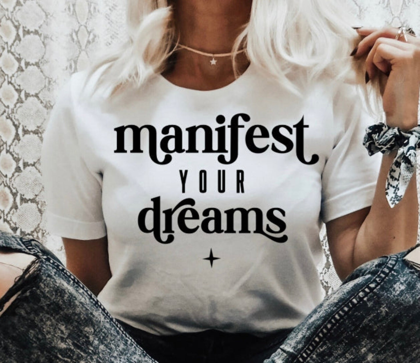 Manifest Your Dreams Graphic Tee