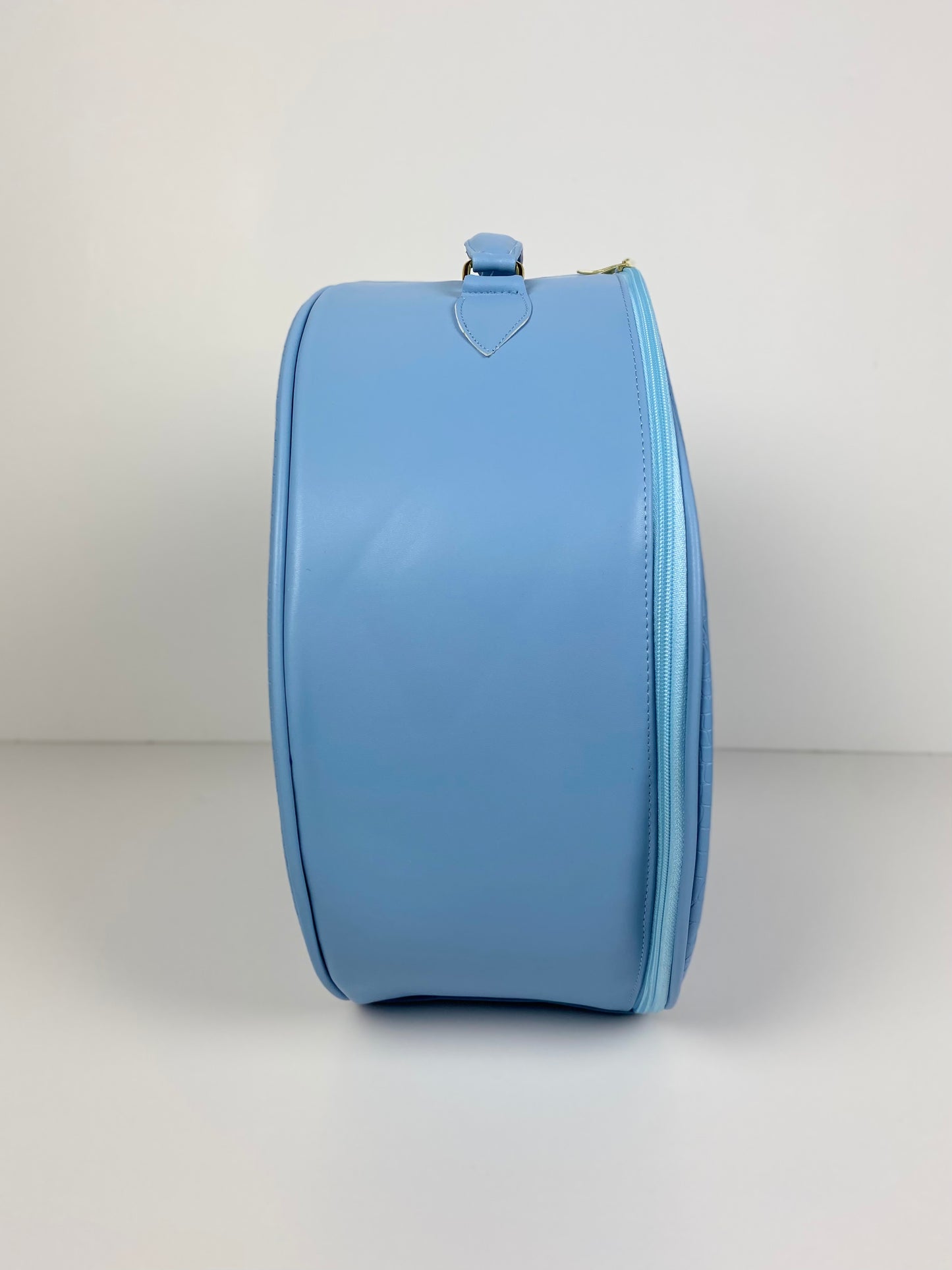The Traveler Hat Box - Pastel Baby Blue